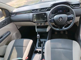 2023 RENAULT TRIBER 1.0 MANUAL TRANSMISSION IN EXCELLENT CONDITION WITH SERVICE BOOK AND SENSORS