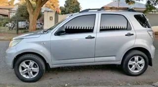 2010 DAIHATSU TERIOS 1.5 MANUAL TRANSMISSION IN EXCELLENT CONDITION