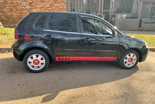 2007 VOLKSWAGEN POLO BUJWA 1.4 MANUAL TRANSMISSION IN EXCELLENT CONDITION