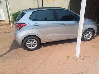 2017 HYUNDAI I10 GRAND 1.2 MANUAL TRANSMISSION IN EXCELLENT CONDITION