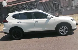 2022 Nissan Xtrail 2.5 Cvt 4x4 Automatic Transmission In Excellent Condition With Reverse Camera And