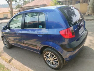 2006 HYUNDAI GETZ 1.6 MANUAL TRANSMISSION IN EXCELLENT CONDITION