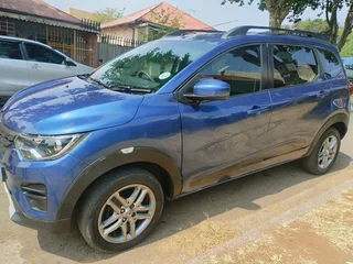 2022 RENAULT TRIBER 1.0 MANUAL TRANSMISSION IN EXCELLENT CONDITION