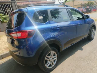 2022 RENAULT TRIBER 1.0 MANUAL TRANSMISSION IN EXCELLENT CONDITION