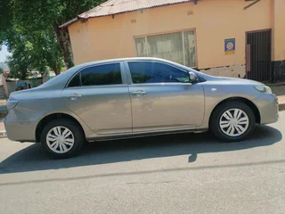 2015 Toyota Corolla Quest 1.6 Manual Transmission In Excellent Condition With Spare Keys