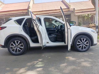 2018 MAZDA CX5 SKYACTIVE TECHNOLOGY 2.0 AUTOMATIC TRANSMISSION IN EXCELLENT CONDITION