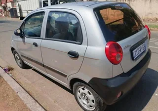 2005 CHEVROLET SPARK LITE MANUAL TRANSMISSION IN EXCELLENT CONDITION