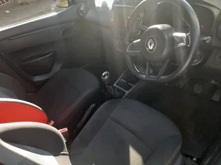 2022 RENAULT KWID 1.0 MANUAL TRANSMISSION IN EXCELLENT CONDITION