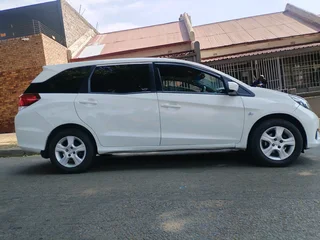 2016 Honda Mobilio 1.5 Manual Transmission In Excellent Condition