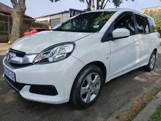 2016 HONDA MOBILIO 1.5 MANUAL TRANSMISSION IN EXCELLENT CONDITION