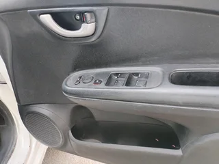 2016 HONDA MOBILIO 1.5 MANUAL TRANSMISSION IN EXCELLENT CONDITION