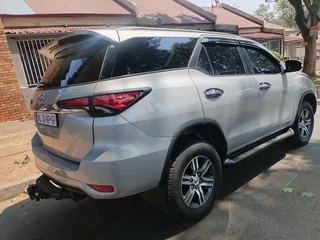 2016 TOYOTA FORTUNER 2.4 GD6 MANUAL TRANSMISSION IN EXCELLENT CONDITION