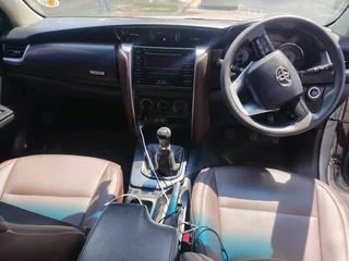 2016 TOYOTA FORTUNER 2.4 GD6 MANUAL TRANSMISSION IN EXCELLENT CONDITION