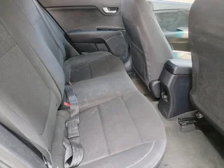 2018 KIA RIO 1.4 MANUAL TRANSMISSION IN EXCELLENT CONDITION WITH REVERSE CAMERA AND SENSORS