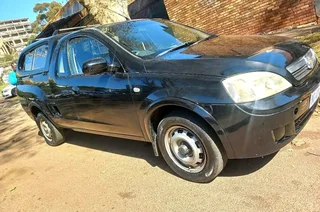 2010 CHEVROLET CORSA UTILITY 1.4 MANUAL TRANSMISSION IN EXCELLENT CONDITION WITH CANOPY