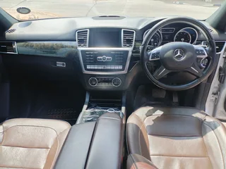 2012 MERCEDES BENZ ML 500 4MATIC 8 AUTOMATIC TRANSMISSION WITH SUN ROOF
