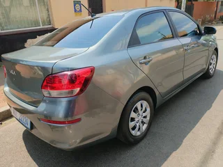 2023 KIA PEGAS 1.4 MANUAL TRANSMISSION IN EXCELLENT CONDITION WITH REVERSE SENSORS AND SPARE KEYS