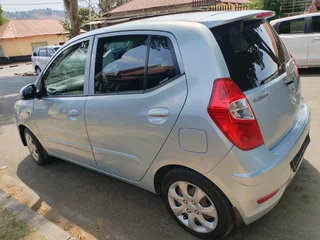 2013 HYUNDAI I10 MANUAL TRANSMISSION 1.2 IN EXCELLENT CONDITION