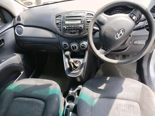 2013 HYUNDAI I10 MANUAL TRANSMISSION 1.2 IN EXCELLENT CONDITION