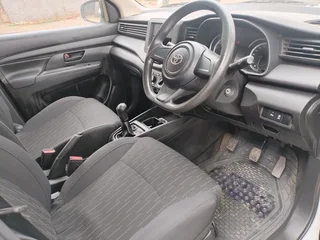 2024 TOYOTA RUMION 1.5 MANUAL TRANSMISSION IN EXCELLENT CONDITION WITH REVERSE SENSORS