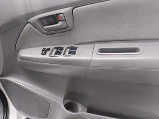 2007 TOYOTA HILUX DOUBLE CAB 3.0 D4D 4X2 MANUAL TRANSMISSION IN EXCELLENT CONDITION