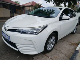 2024 TOYOTA COROLLA PRESTIGE 1.8 MANUAL TRANSMISSION IN EXCELLENT CONDITION WITH REVERSE CAMERA