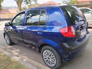2009 HYUNDAI GETZ 1.4 MANUAL TRANSMISSION IN EXCELLENT CONDITION