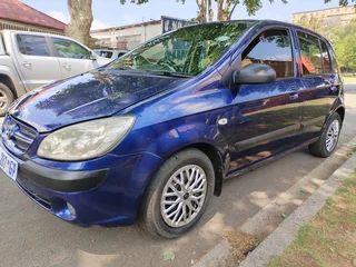 2009 HYUNDAI GETZ 1.4 MANUAL TRANSMISSION IN EXCELLENT CONDITION
