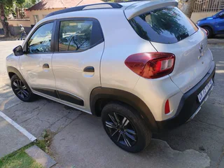 2024 RENAULT KWID CLIMBER 1.0 MANUAL TRANSMISSION IN EXCELLENT CONDITION