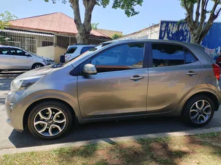 2018 KIA PICANTO 1.0 MANUAL TRANSMISSION IN EXCELLENT CONDITION WITH SPARE KEYS
