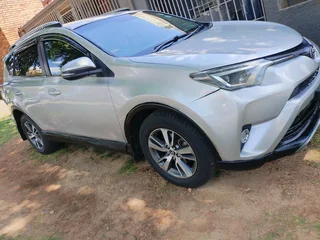 2016 TOYOTA RAV4 MANUAL TRANSMISSION IN EXCELLENT CONDITION WITH REVERSE CAMERA AND SENSORS