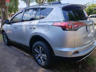 2016 TOYOTA RAV4 MANUAL TRANSMISSION IN EXCELLENT CONDITION WITH REVERSE CAMERA AND SENSORS