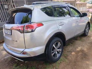 2016 TOYOTA RAV4 MANUAL TRANSMISSION IN EXCELLENT CONDITION WITH REVERSE CAMERA AND SENSORS
