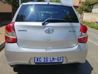 2020 TOYOTA ETIOS HATCHBACK 1.5 MANUAL TRANSMISSION IN EXCELLENT CONDITION WITH SPARE KEYS