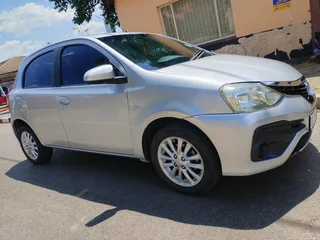 2020 TOYOTA ETIOS HATCHBACK 1.5 MANUAL TRANSMISSION IN EXCELLENT CONDITION WITH SPARE KEYS