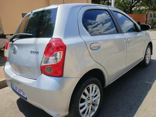 2020 TOYOTA ETIOS HATCHBACK 1.5 MANUAL TRANSMISSION IN EXCELLENT CONDITION WITH SPARE KEYS