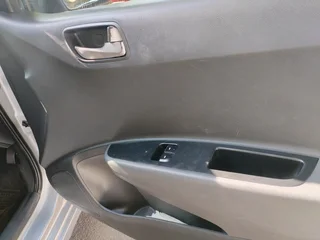 2014 HYUNDAI I10 GRAND 1.2 MANUAL TRANSMISSION IN EXCELLENT CONDITION