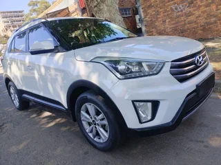 2018 HYUNDAI CRETA 1.6 MANUAL TRANSMISSION WITH REVERSE CAMERA AND SENSORS