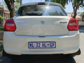 2022 SUZUKI SWIFT 1.2 MANUAL TRANSMISSION IN EXCELLENT CONDITION