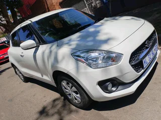2022 SUZUKI SWIFT 1.2 MANUAL TRANSMISSION IN EXCELLENT CONDITION