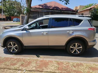 2017 TOYOTA RAV4 AUTOMATIC TRANSMISSION IN EXCELLENT CONDITION