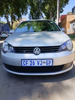 2012 VOLKSWAGEN POLO VIVO 1.4 MANUAL TRANSMISSION IN EXCELLENT CONDITION WITH SUN ROOF