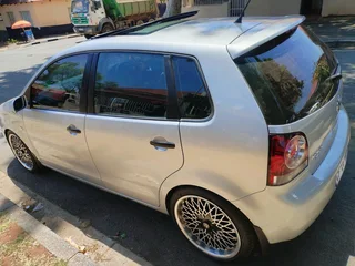 2012 VOLKSWAGEN POLO VIVO 1.4 MANUAL TRANSMISSION IN EXCELLENT CONDITION WITH SUN ROOF