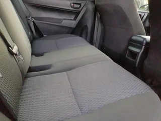 2021 TOYOTA COROLLA QUEST 1.8 MANUAL TRANSMISSION IN EXCELLENT CONDITION WITH SERVICE BOOK