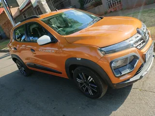 2022 RENAULT KWID CLIMBER 1.0 MANUAL TRANSMISSION IN EXCELLENT CONDITION WITH SERVICE BOOK
