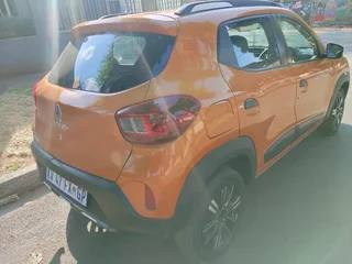 2022 RENAULT KWID CLIMBER 1.0 MANUAL TRANSMISSION IN EXCELLENT CONDITION WITH SERVICE BOOK