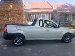 2015 Nissan Np200 Bakkie 1.6 In Excellent Condition