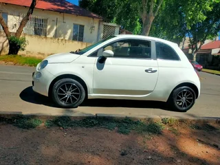 2017 Fiat 500 Automatic Transmission In Excellent Condition