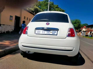 2017 FIAT 500 AUTOMATIC TRANSMISSION IN EXCELLENT CONDITION