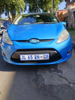 2011 FORD FIESTA 1.4 MANUAL TRANSMISSION IN EXCELLENT CONDITION